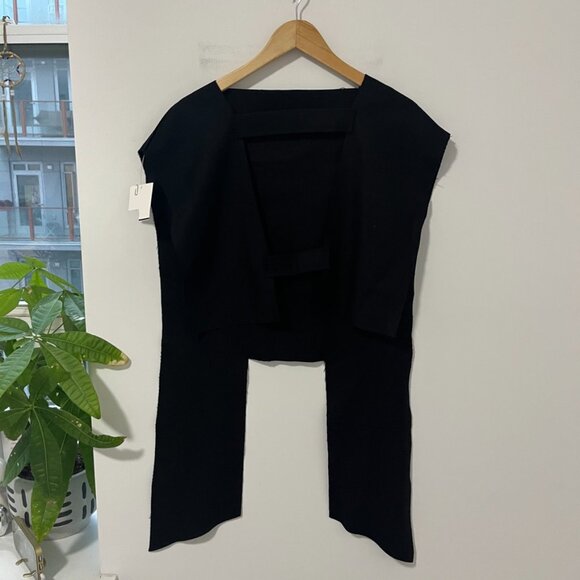 NEW Ixos Gilet Black Rafaello Top One Size - Picture 4 of 6